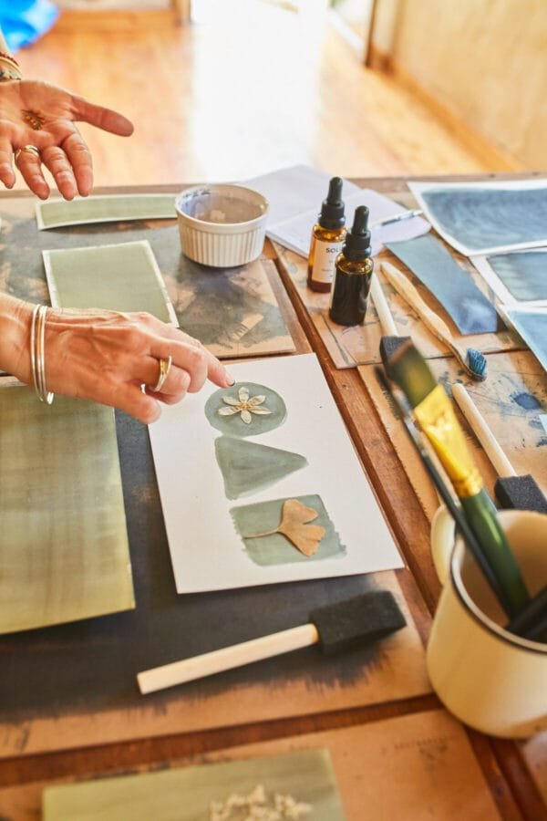 Abril 2026 · Taller "Del vegetal a la obra"